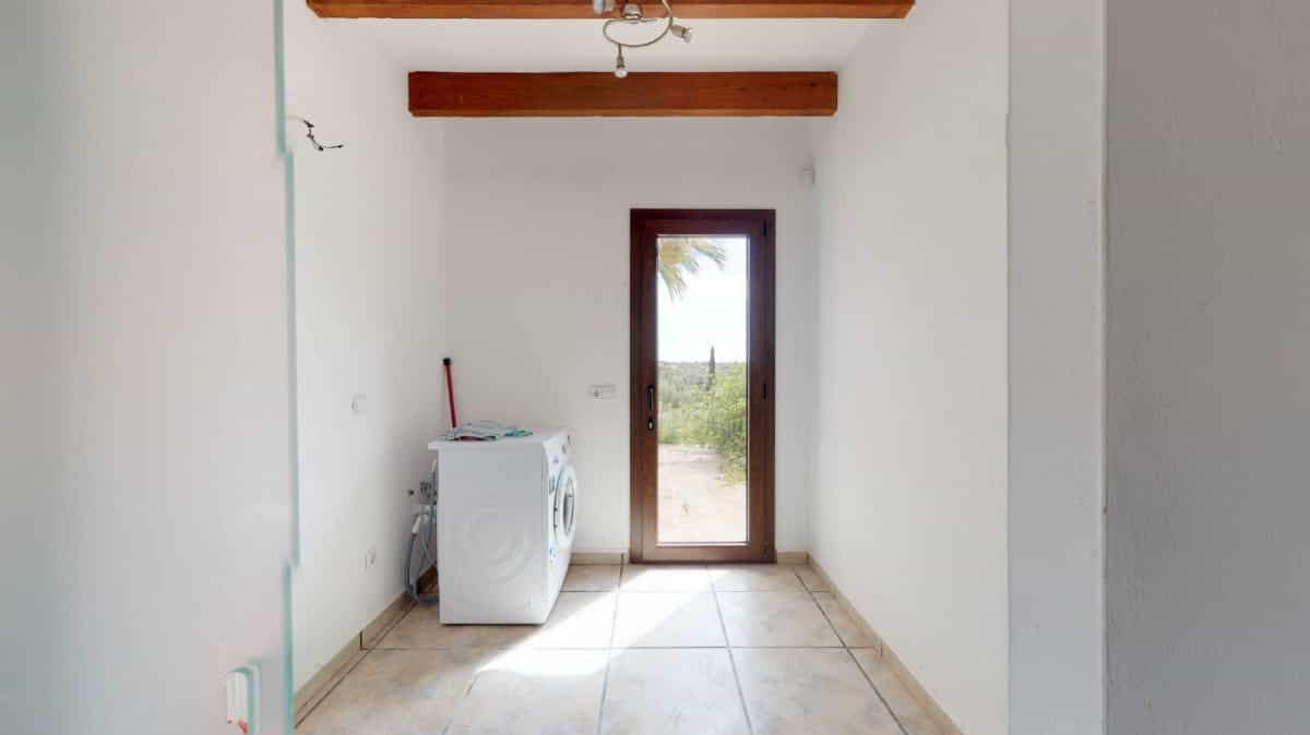 House in San Lorenzo de Descardazar, Balearic Islands 10860046