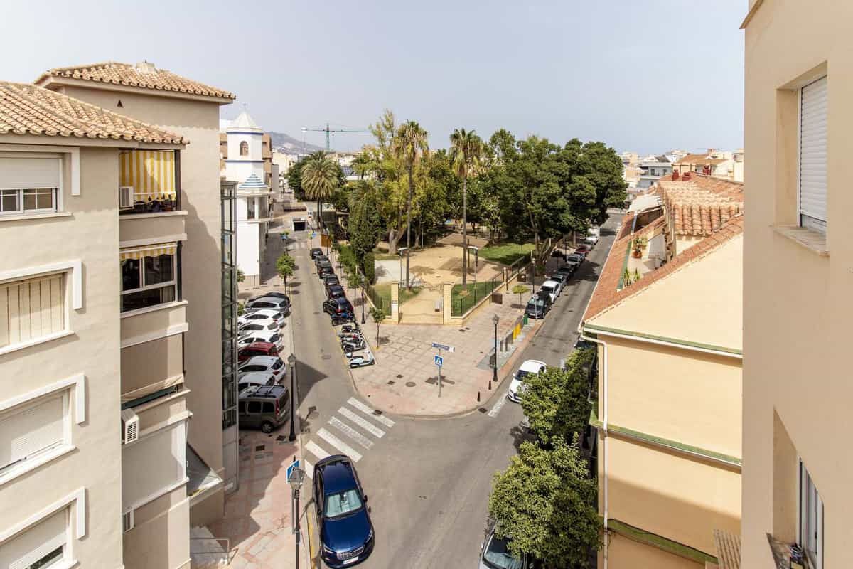 Condominium dans Fuengirola, Andalucía 10860108