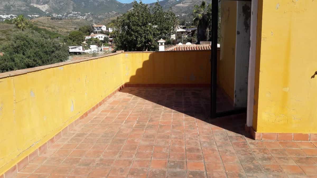 Casa nel Fuengirola, Andalucía 10860147