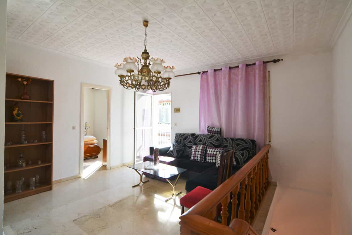 房子 在 Fuengirola, Andalucía 10860181