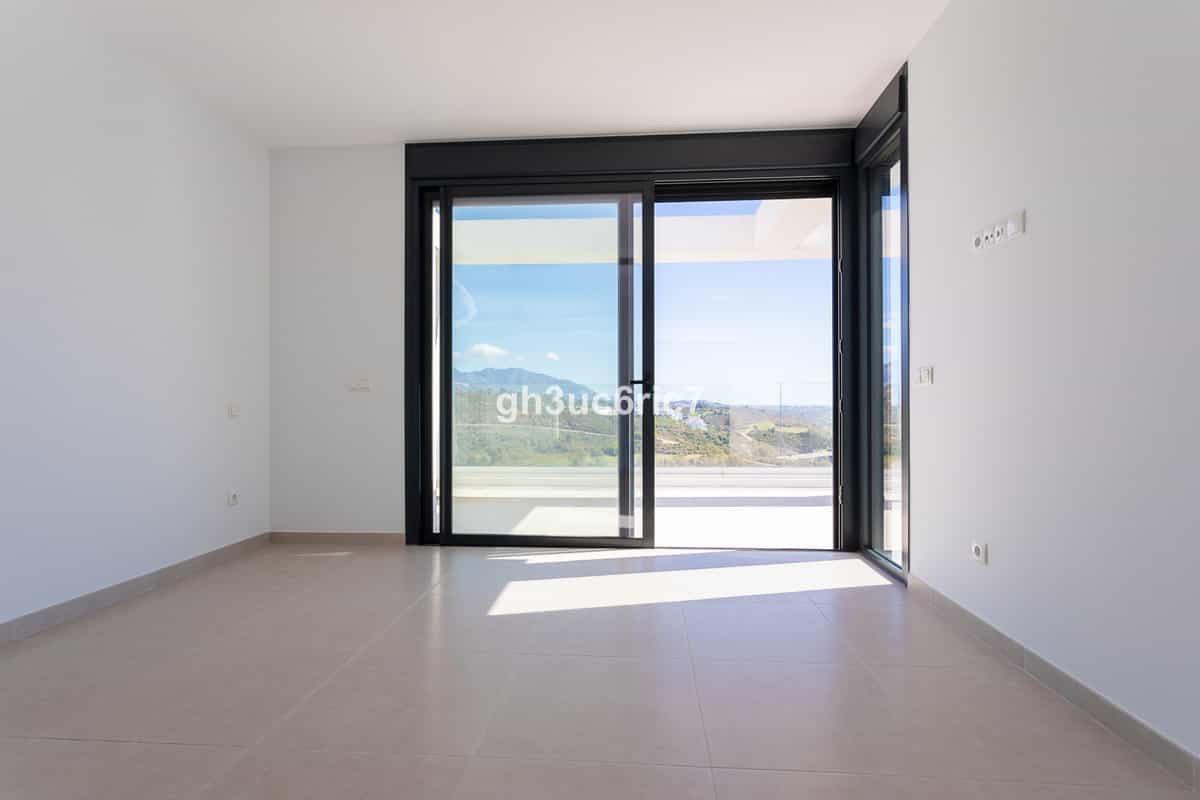 Condominium in , Andalucía 10860608