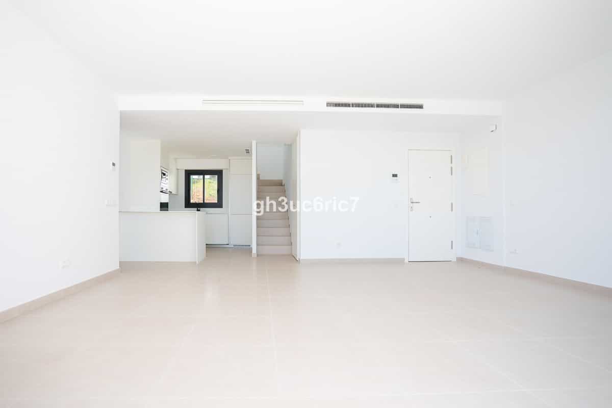 Condominium in , Andalucía 10860608