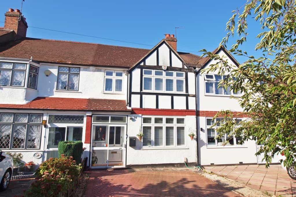 House in Elmers End, Bromley 10860940