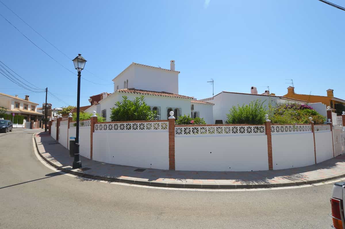 House in Santa Fe de los Boliches, Andalusia 10861015