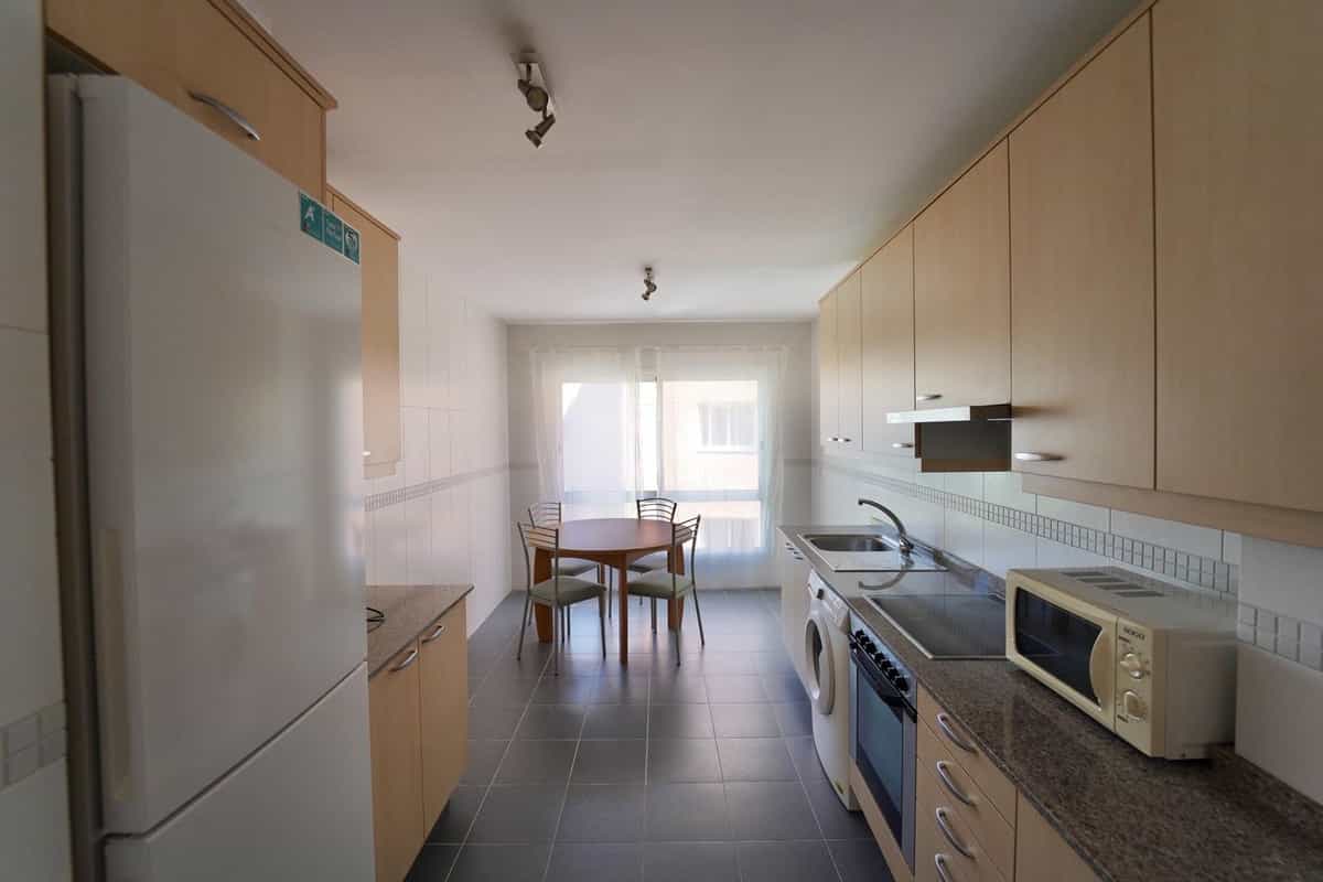 Condominium in Fuengirola, Andalucía 10861131