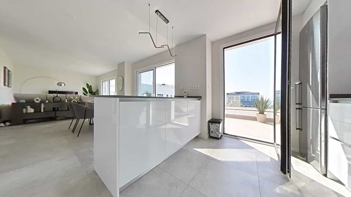 公寓 在 Marbella, Andalusia 10861500