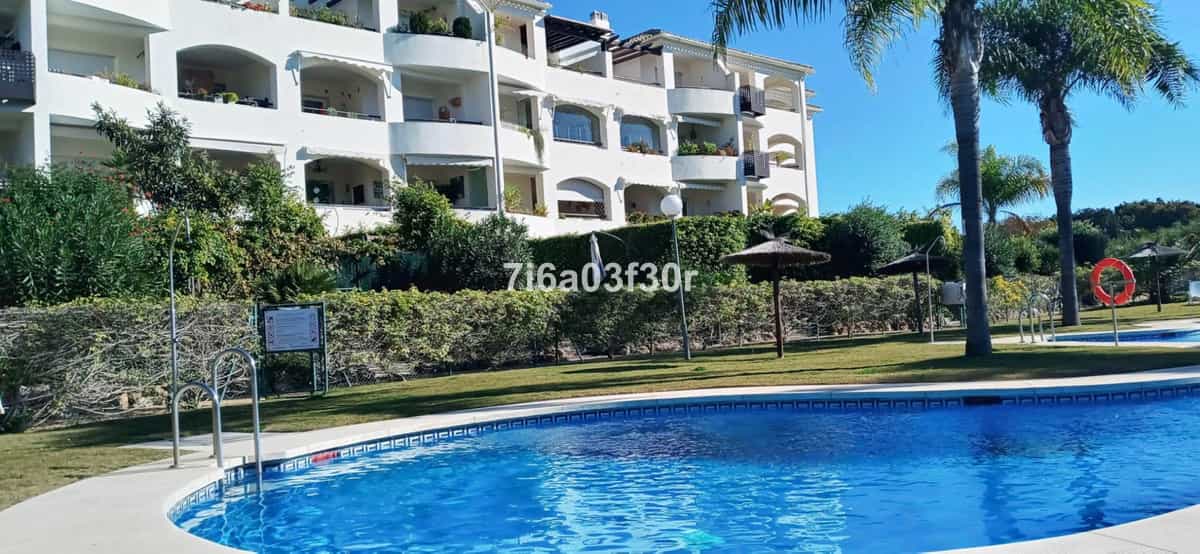 Condominium in San Pedro de Alcantara, Andalusia 10862356