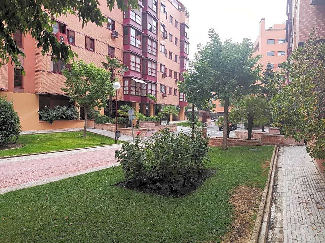 Condominio nel Madrid, Comunidad de Madrid 10863541