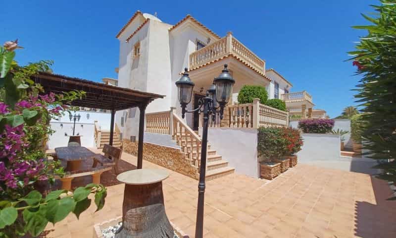 House in Torrevieja, Valencia 10863561