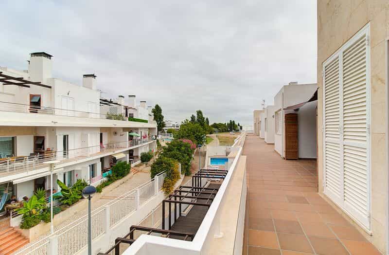 Condominium in Santa Luzia, Faro 10863650