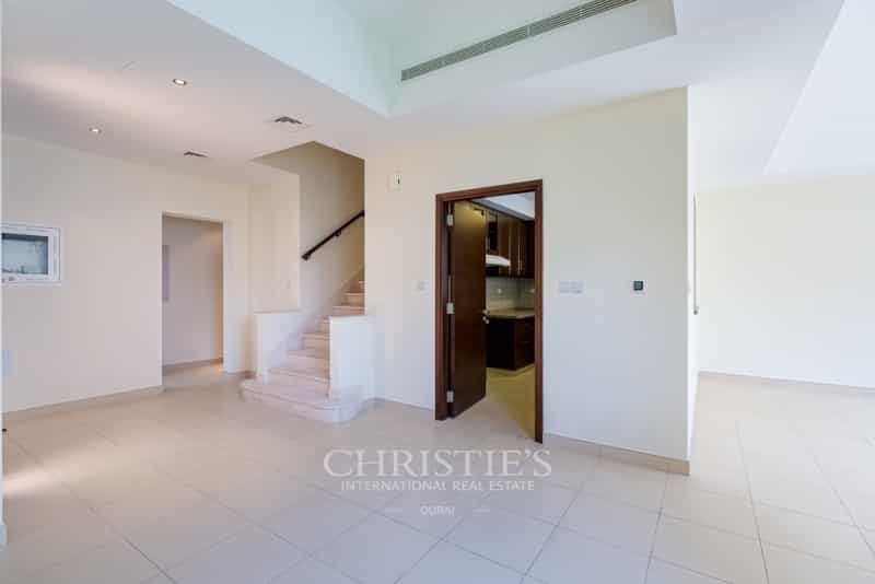 Talo sisään "Ud al Bayda", Dubai 10863813