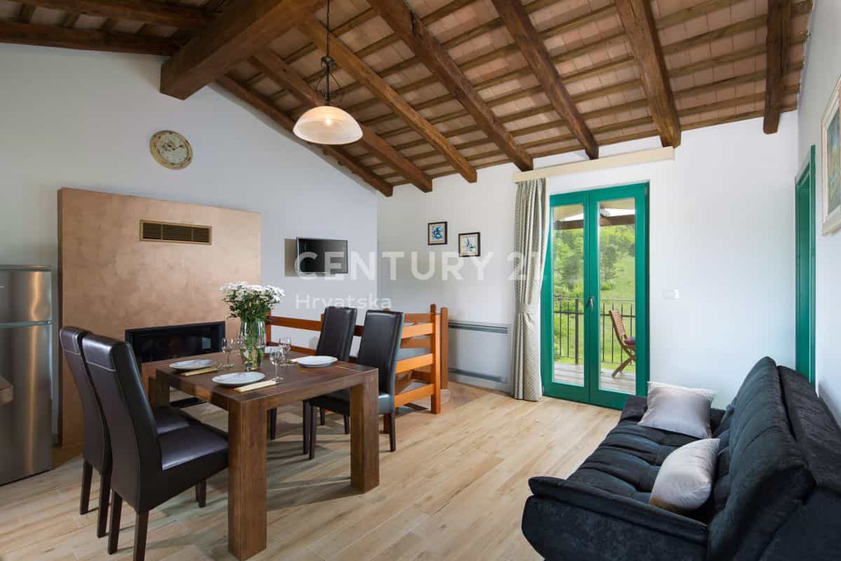 Dom w Pazin, Istria County 10863899