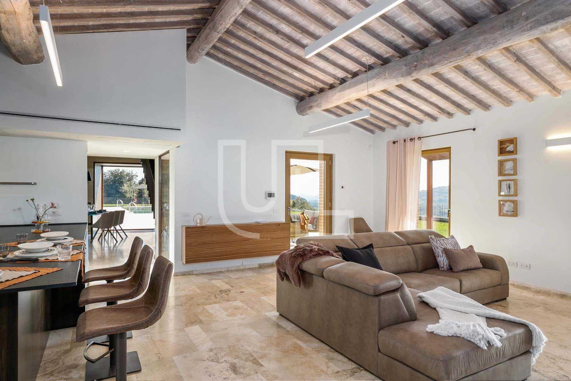 بيت في Volterra, Toscana 10864041