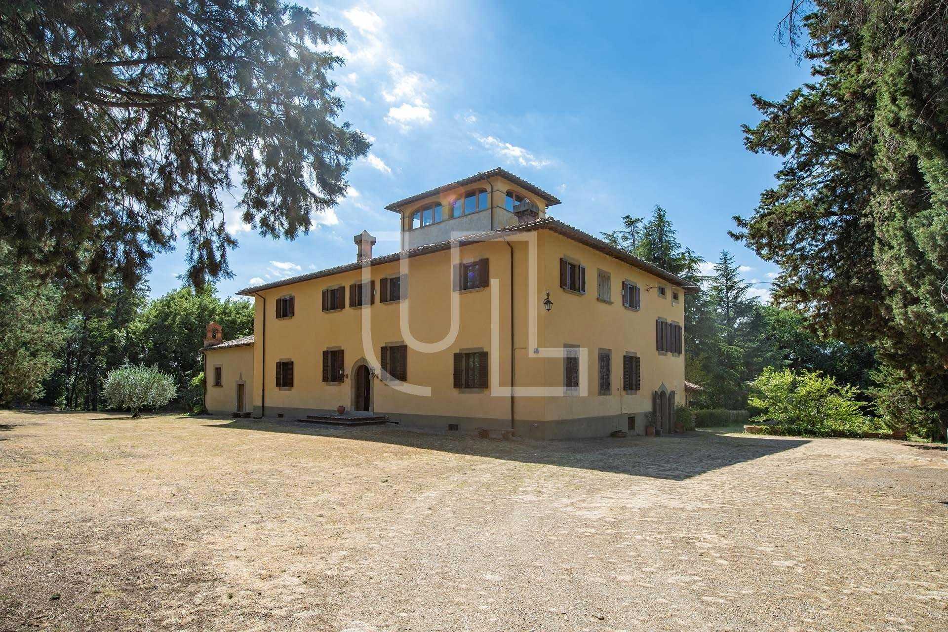 Rumah di Arezzo, Toskana 10864203