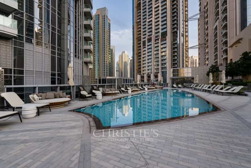 Condominium in Dubai, Dubai 10864302