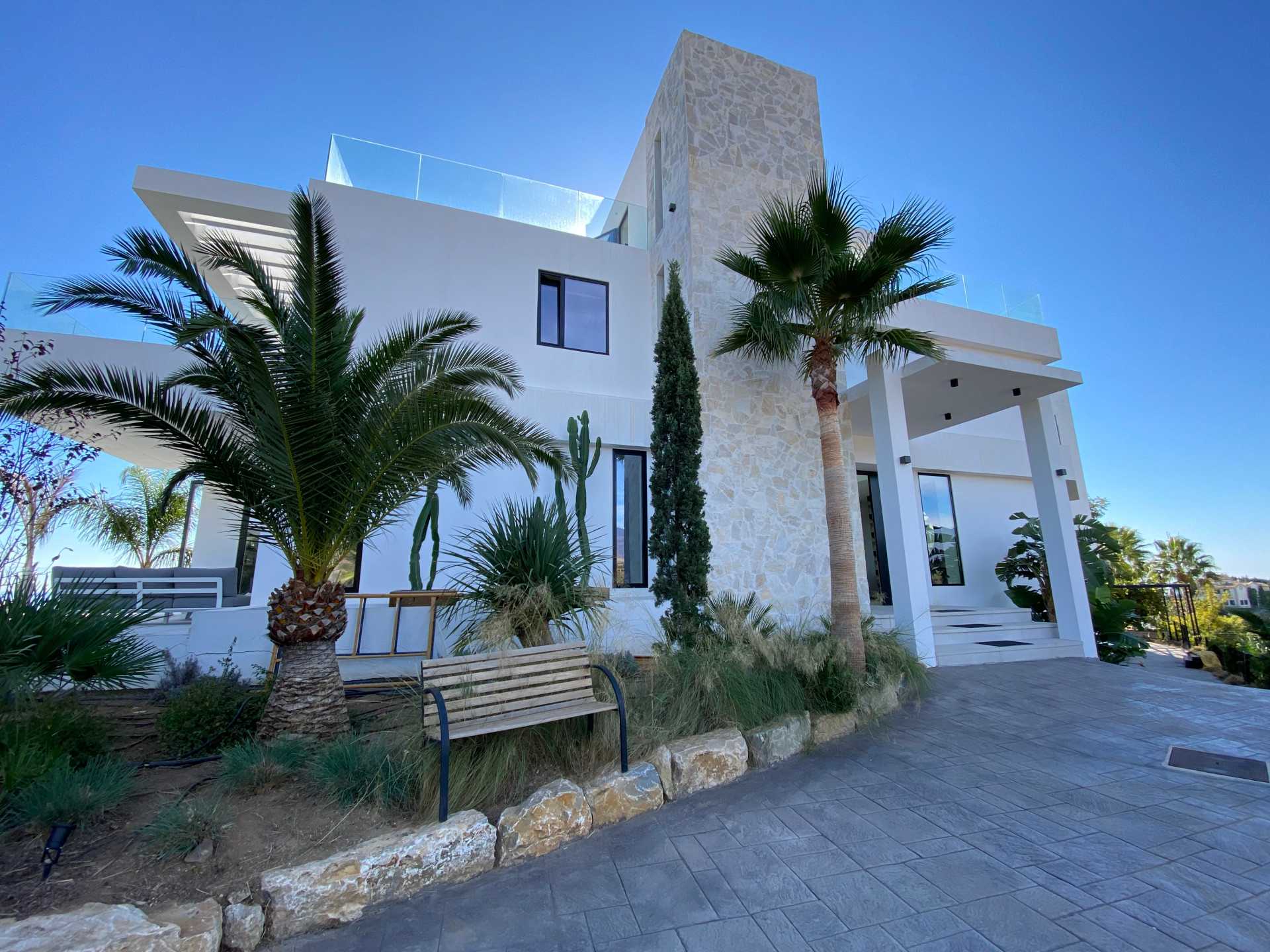 House in Estepona, Andalusia 10864922