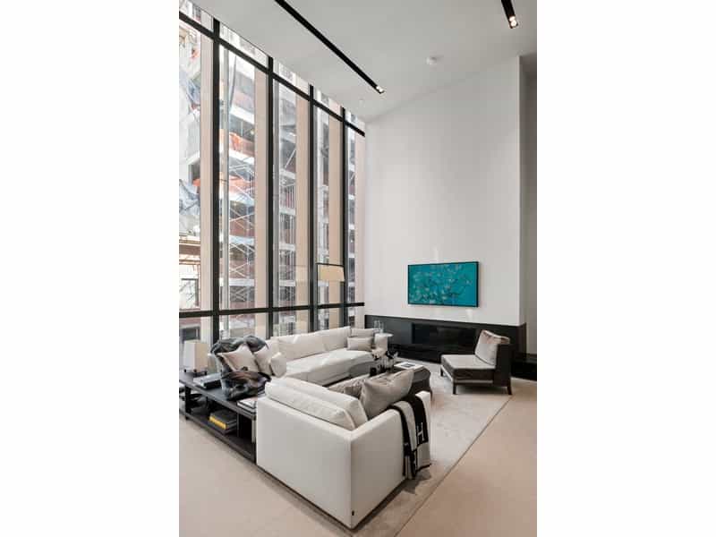 Condominium in New York, New York 10865502