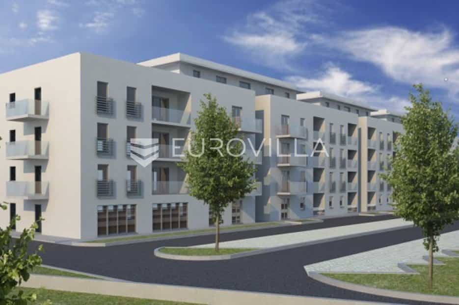 Condominium dans Sinj, Splitsko-Dalmatinska Zupanija 10865667
