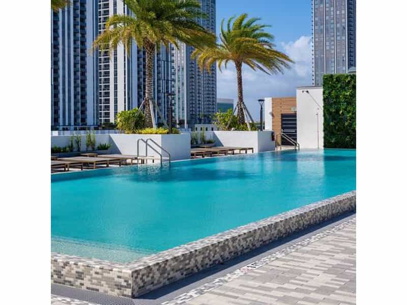 Condominium in Miami, Florida 10865996