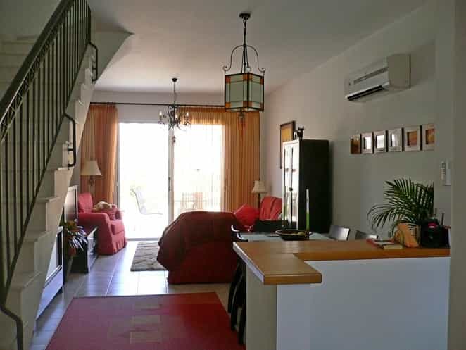 Condominium in Pegeia, Pafos 10866150