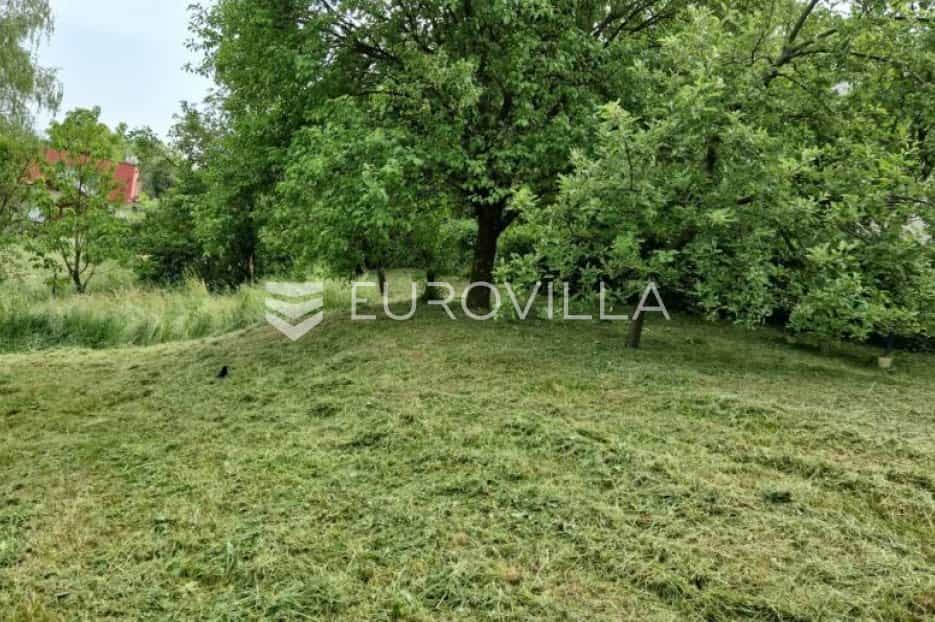 Tanah dalam Gornje Vrapce, Zagreb, Grad 10866245