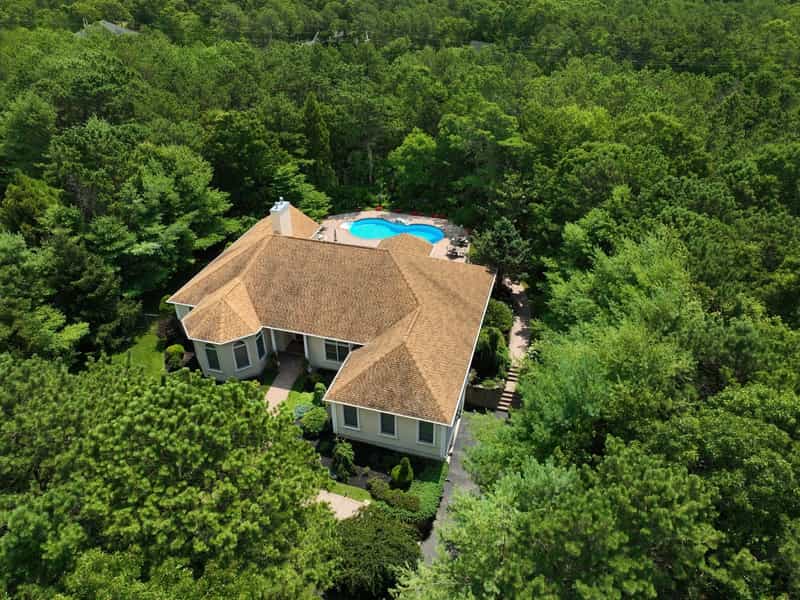 House in East Quogue, New York 10866415
