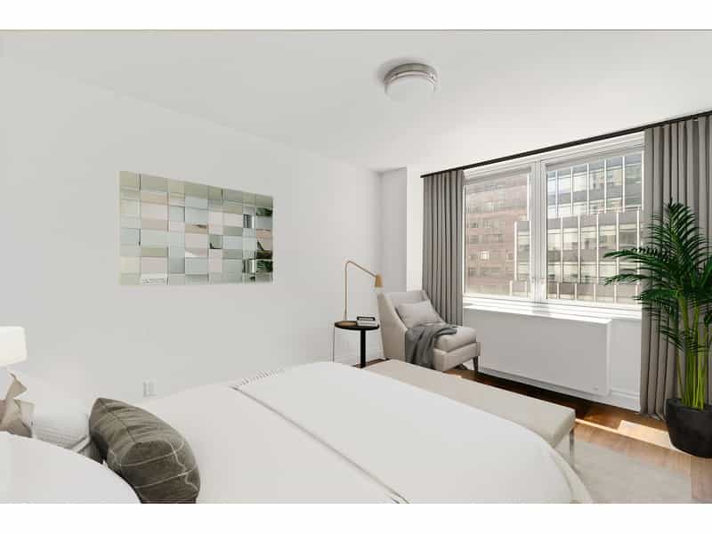 Condominium in New York, New York 10866515