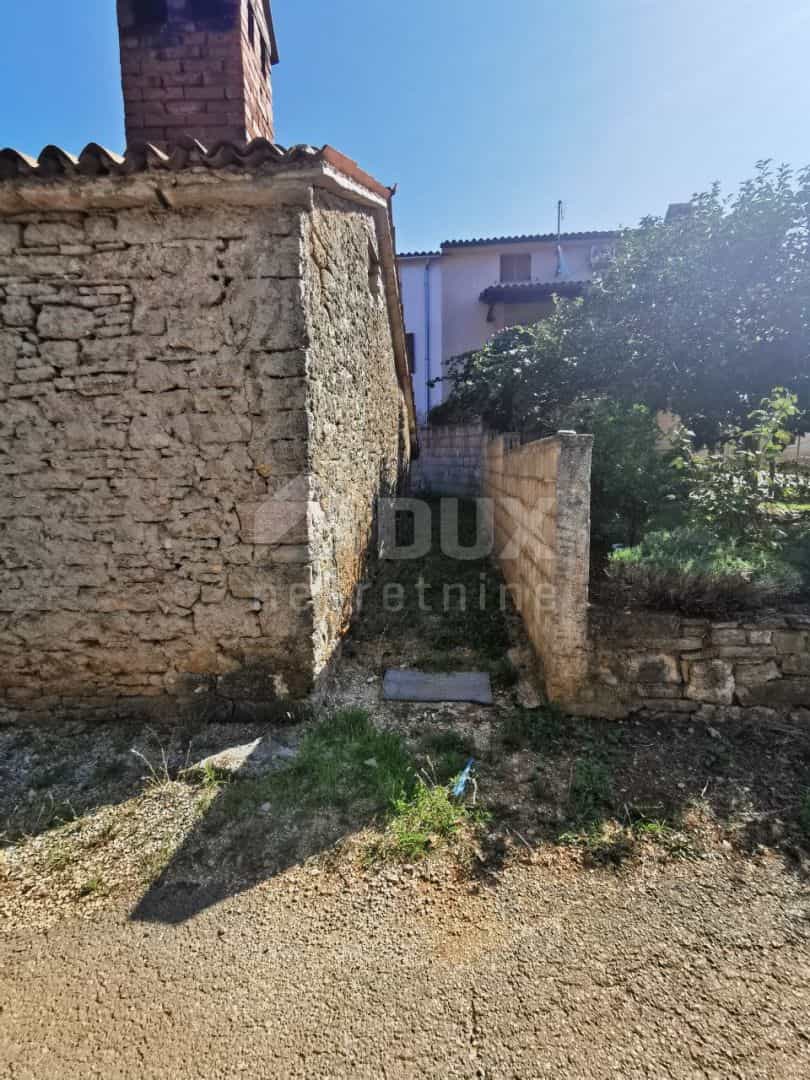 房子 在 Vižinada, Istria County 10866536