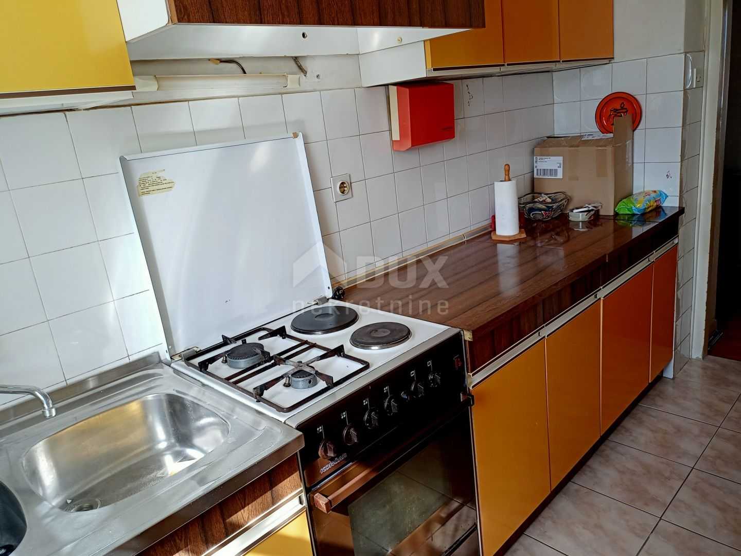 公寓 在 格尔戈米契奇, 扎达尔斯卡·祖帕尼娅 10866724