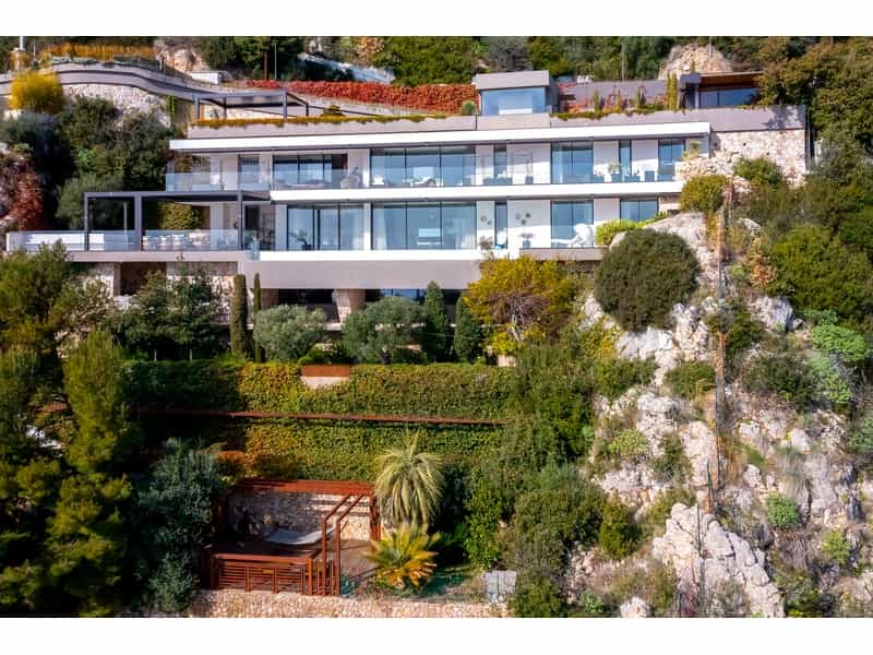 Other in Roquebrune, Provence-Alpes-Cote d'Azur 10866935