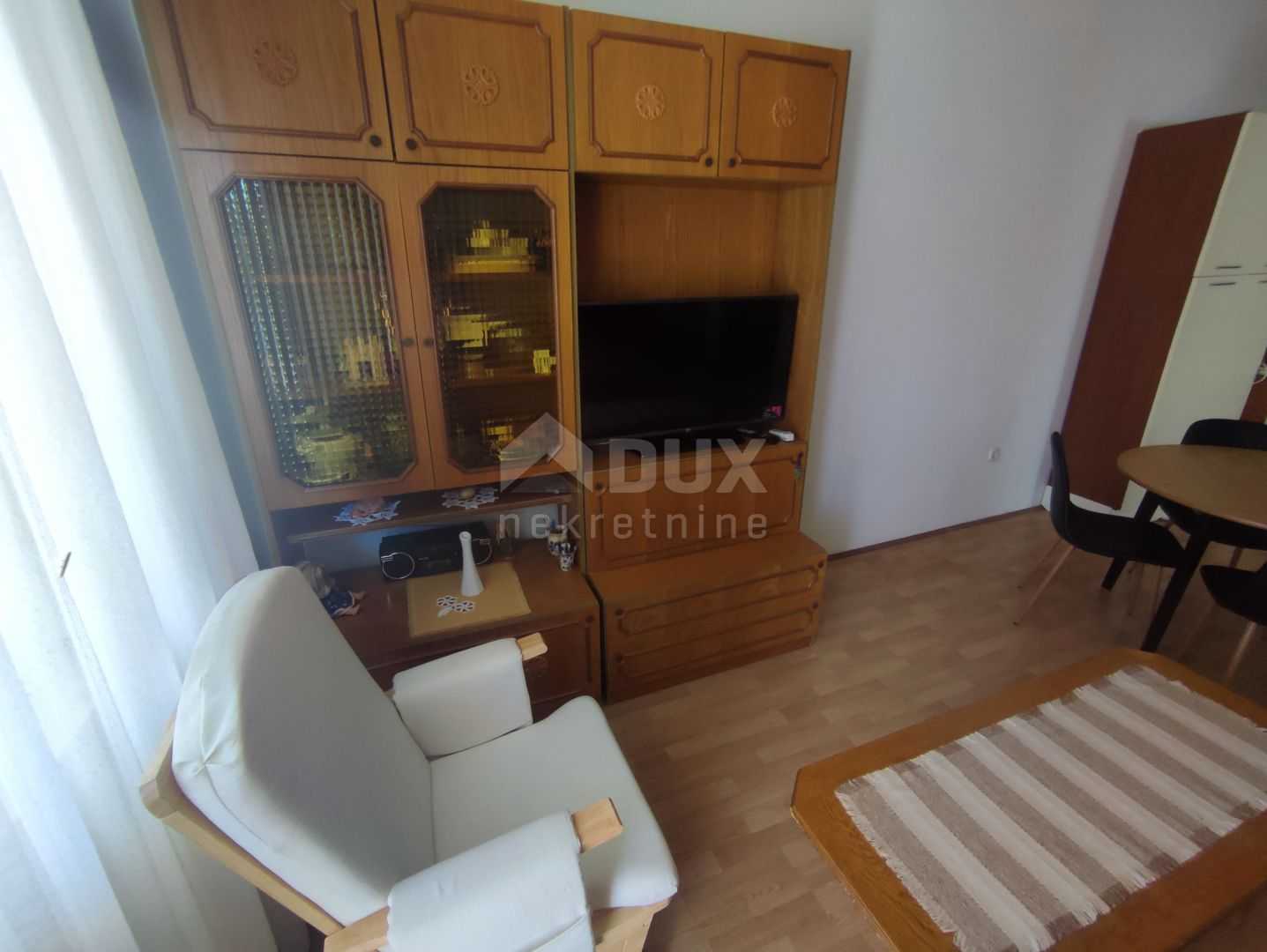 Condominium in Pula, Istarska županija 10867246