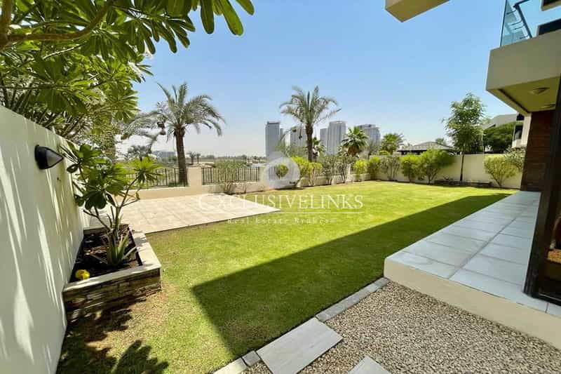 жилой дом в Dubai, Dubai 10867576