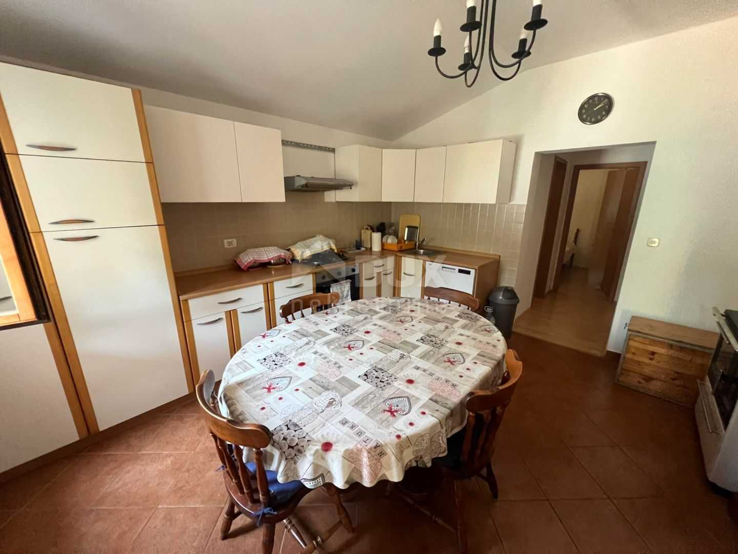 σπίτι σε Valtura, Istria County 10867643