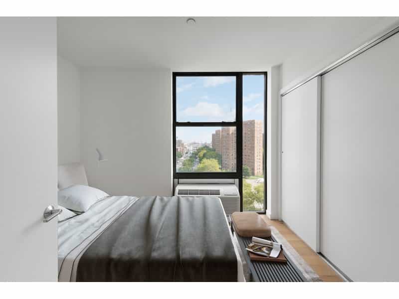 Condominium in Manhattan, New York 10867736