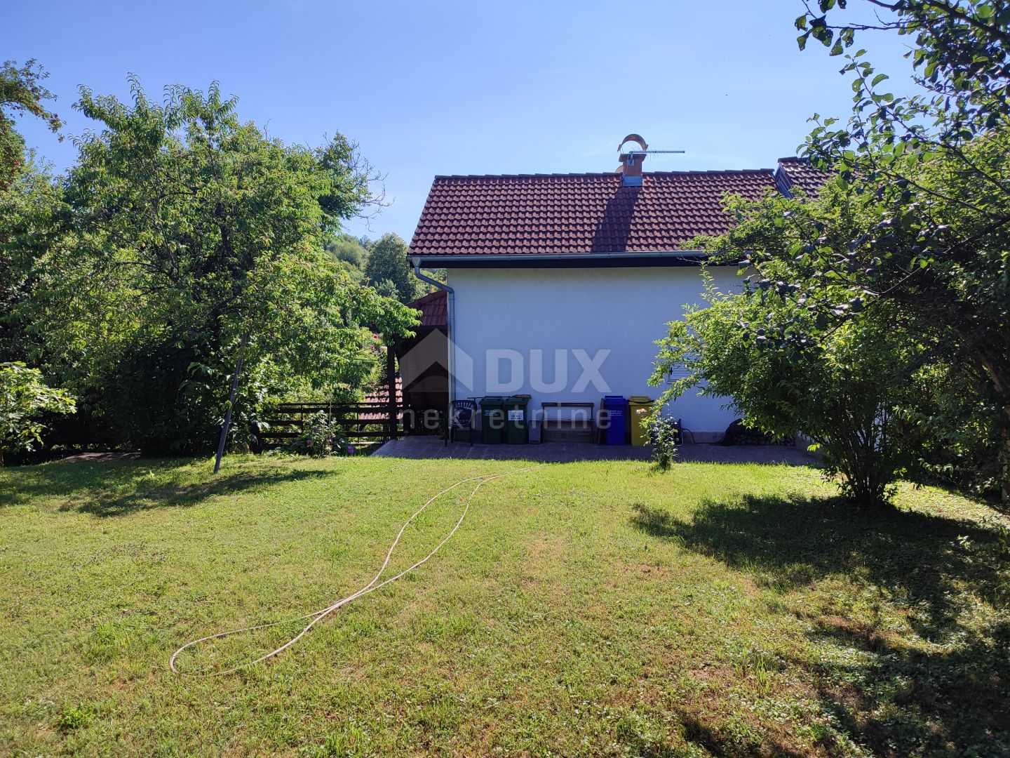 房子 在 Kosijersko Selo, Karlovac County 10867804