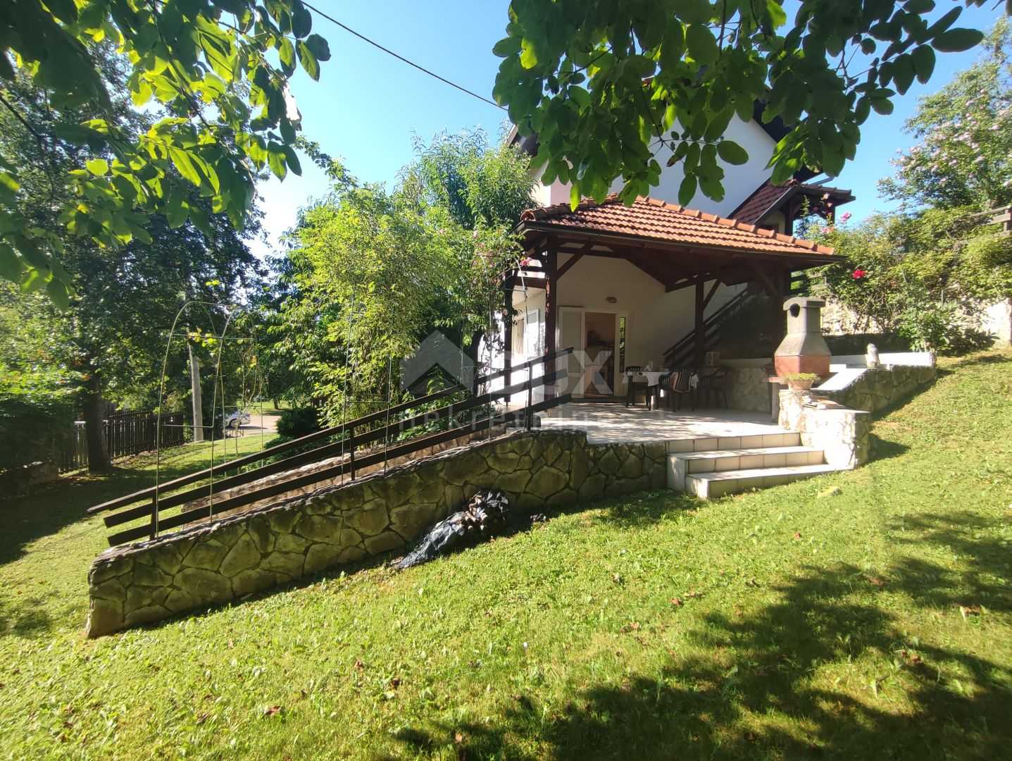 房子 在 Barilovic, Karlovacka Zupanija 10867804