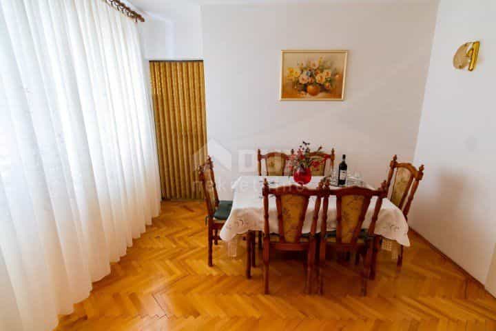 Dom w Pag, Zadar County 10867811