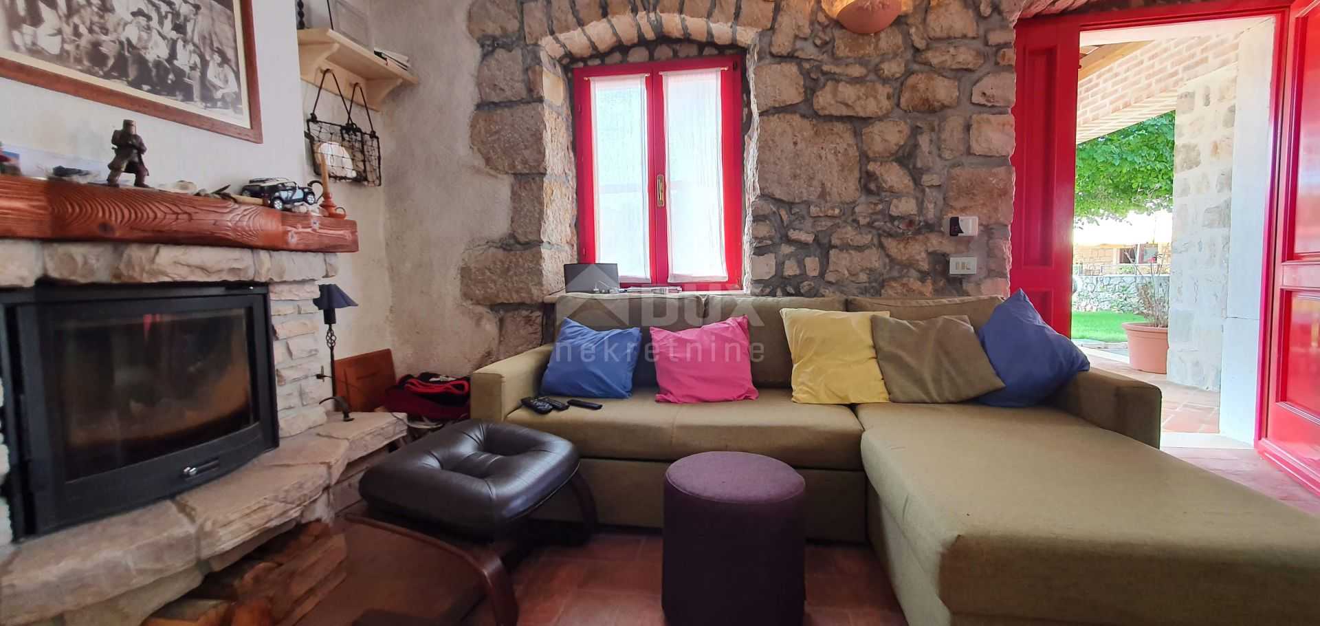 House in Kršan, Istria County 10868024