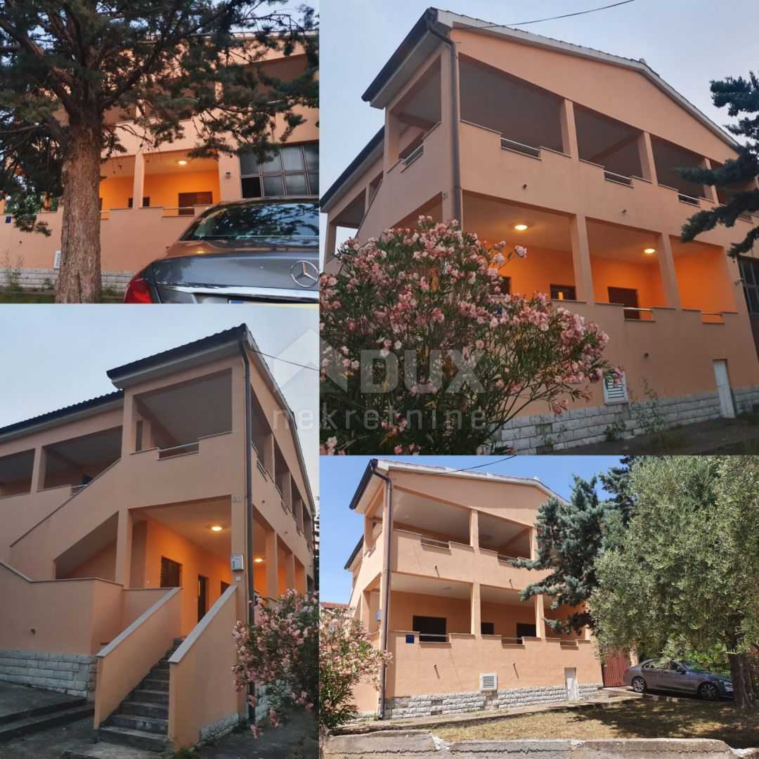 жилой дом в Obrovac, Zadarska Zupanija 10868029