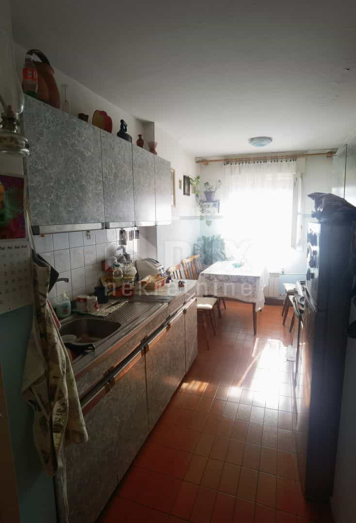 公寓 在 维斯科沃, 滨海边疆区-山区祖帕尼娅 10868036