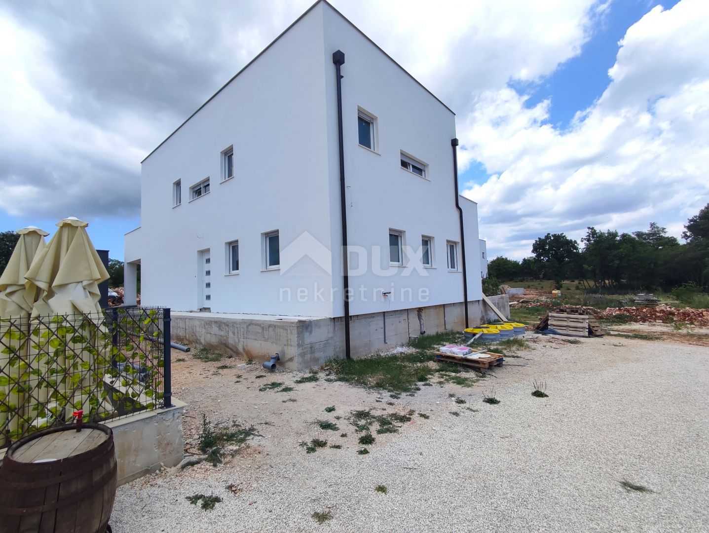 House in Vodnjan, Istria County 10868064