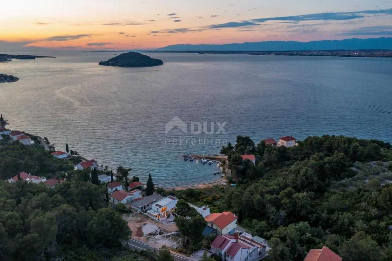 Hus i Kali, Croatia, Zadar County 10868065