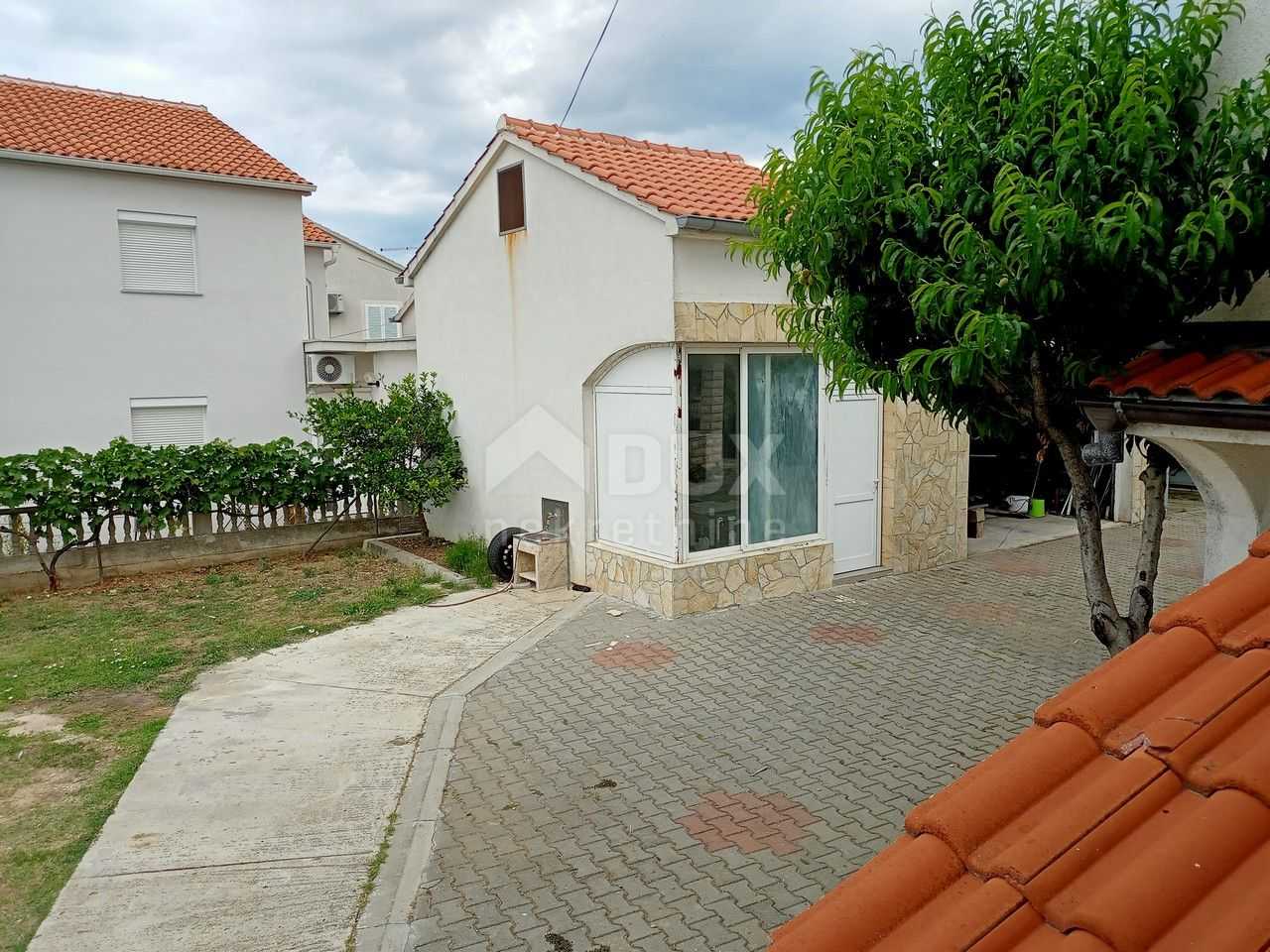 жилой дом в Zadar, Zadarska županija 10868307