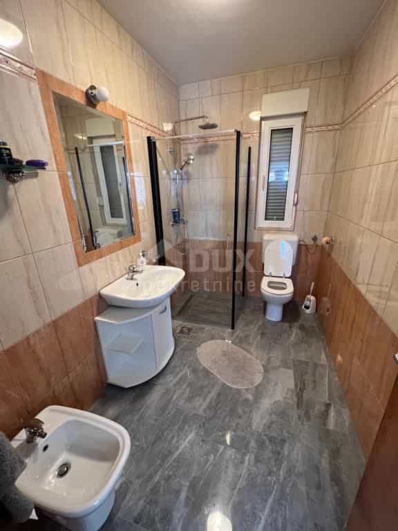 公寓 在 Glavani, Primorsko-goranska županija 10868310