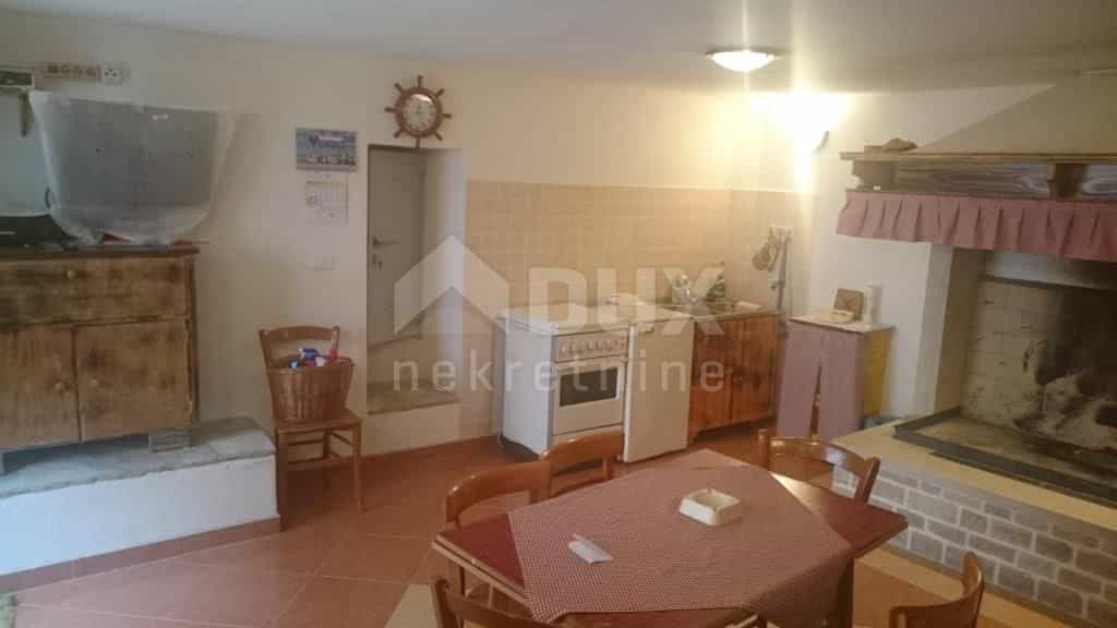 σπίτι σε Gračišće, Istria County 10868338