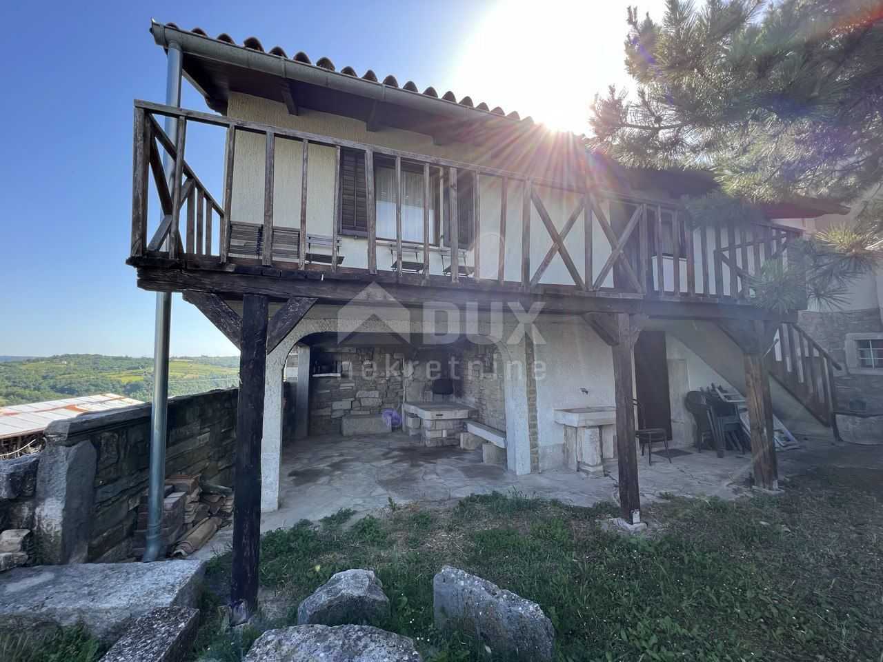 σπίτι σε Momjan, Istria County 10868386