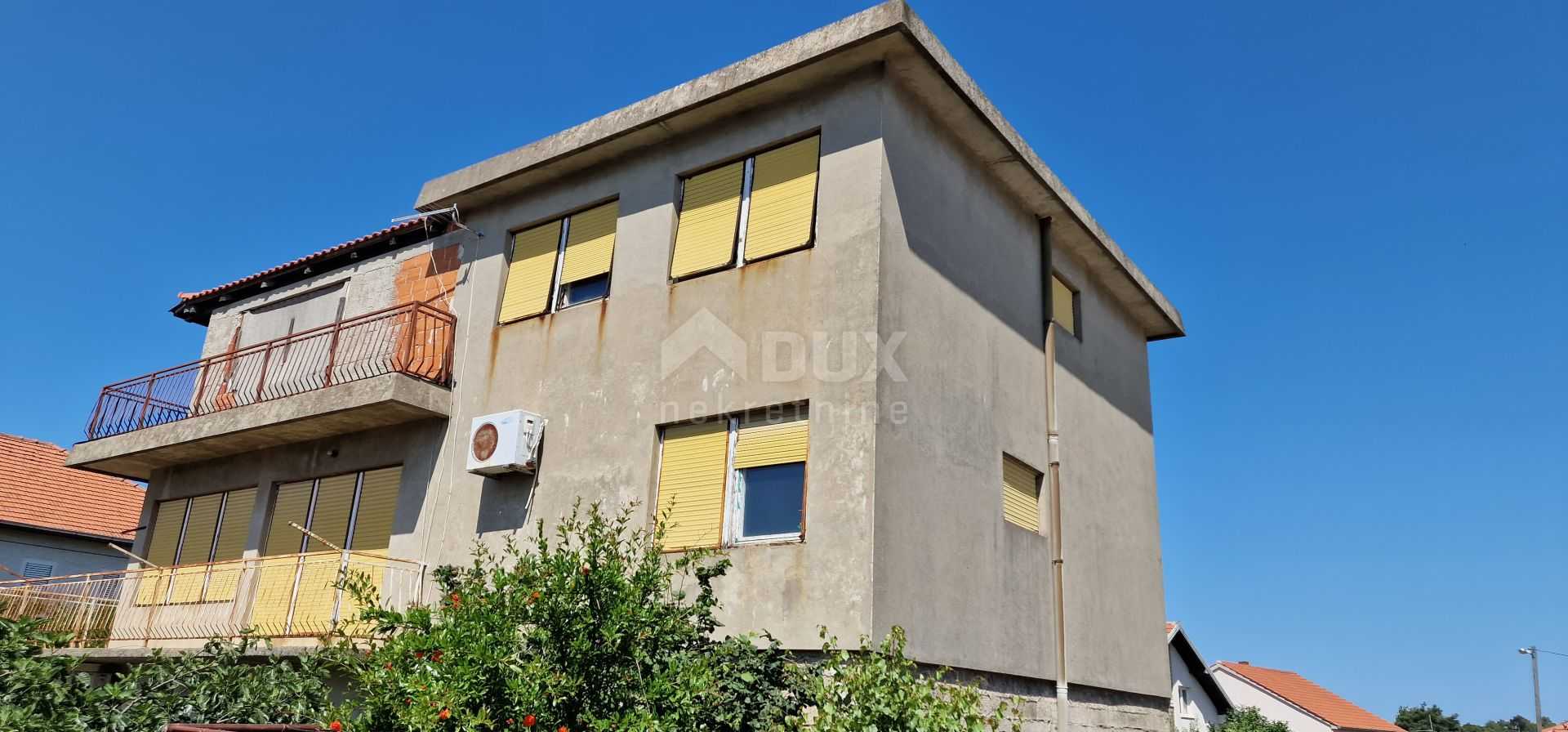 Eigentumswohnung im Grgomicic, Zadarska Zupanija 10868421
