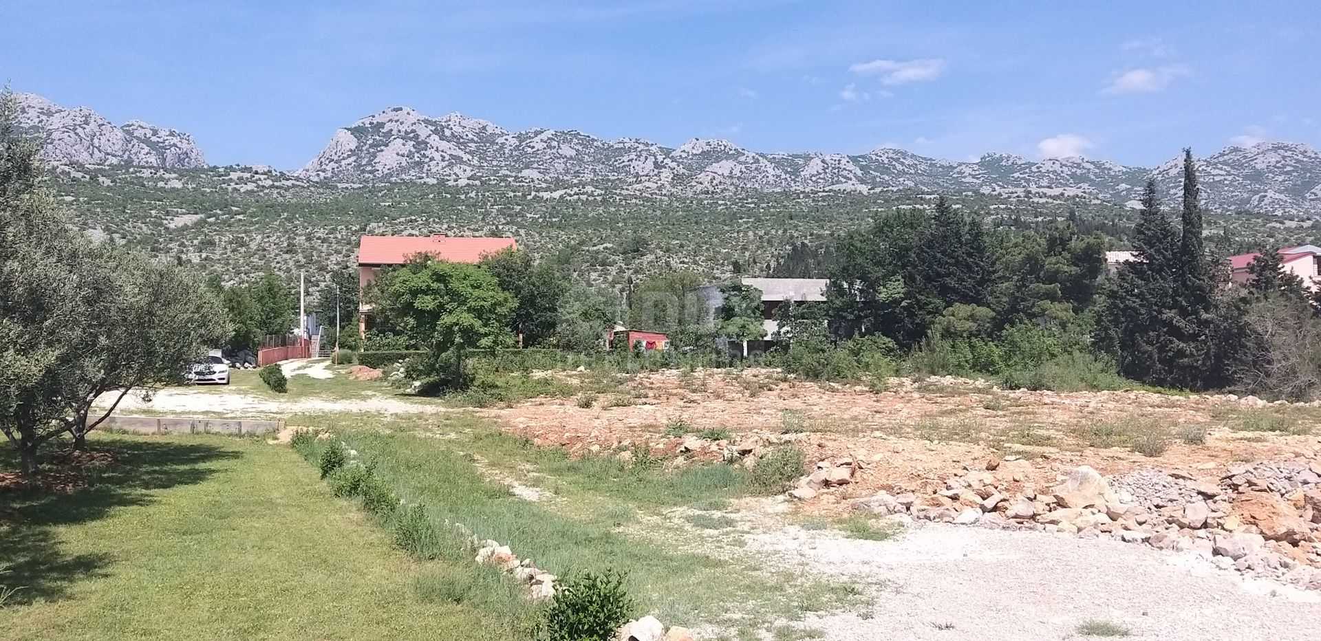 Land in Starigrad, Zadarska Zupanija 10868449