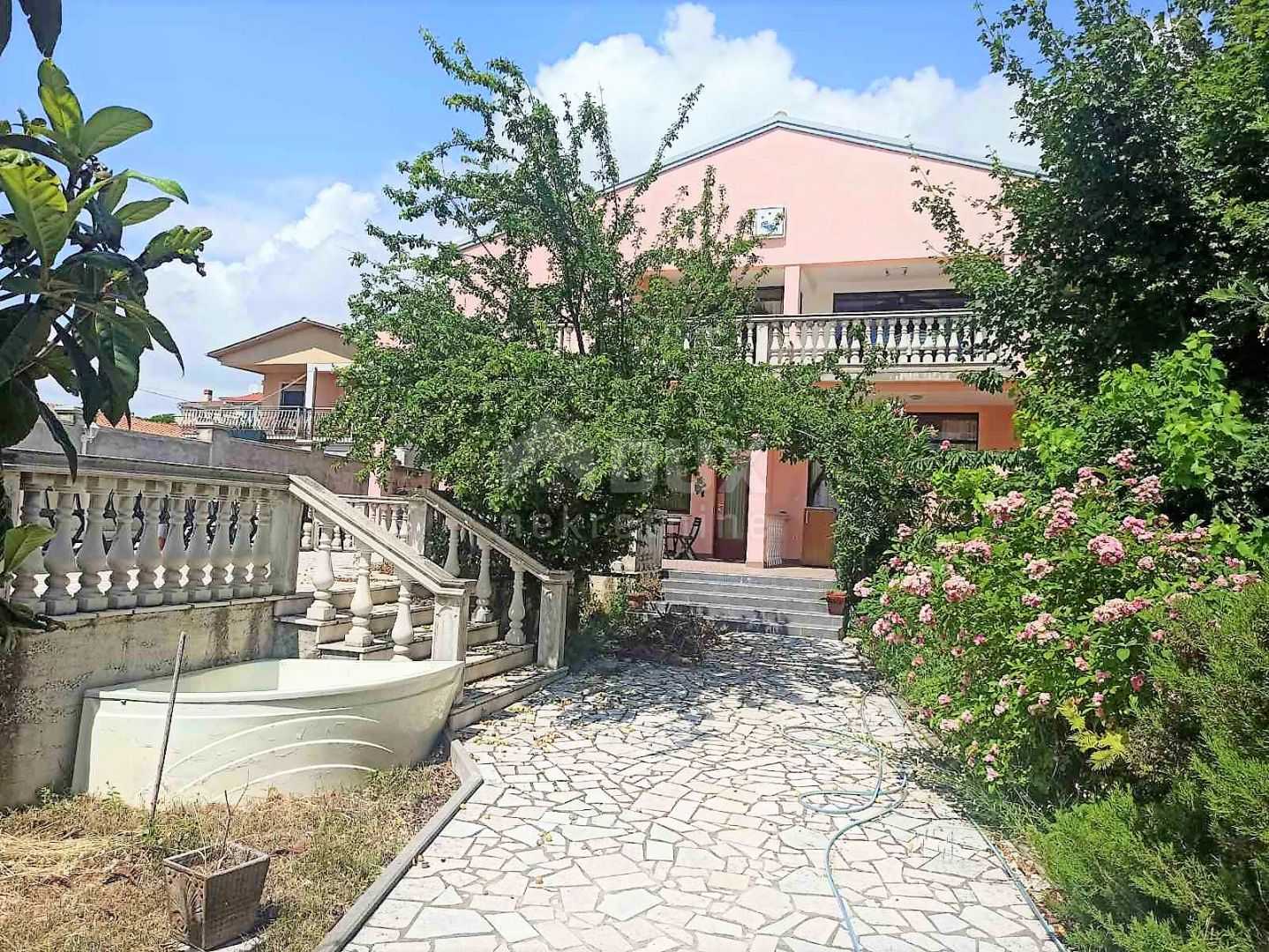 Residential in Medulin, Istria County 10868457