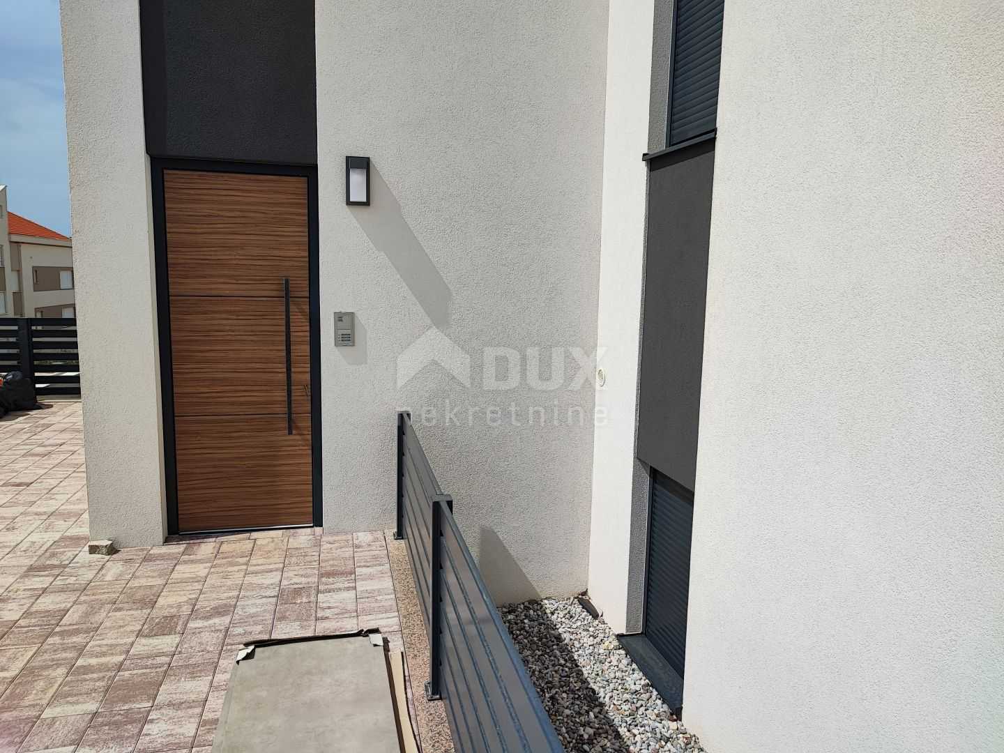 Condominium in Mandre, Zadar County 10868477